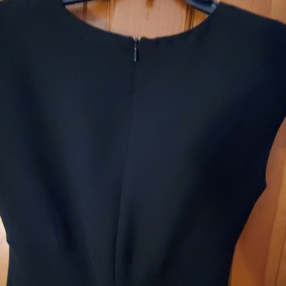 Dress - Picture 4 of 4